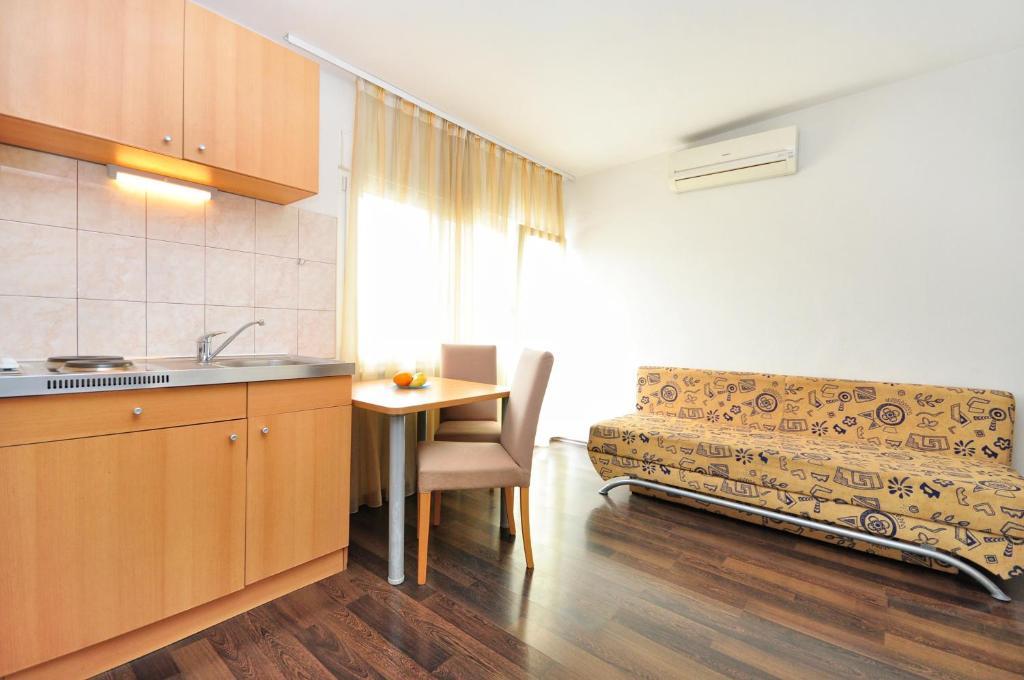 Apartment House Jerko Kastela Ruang foto